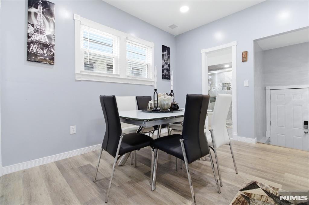 Apartment in Clifton, New Jersey, United States 5 - 17446554