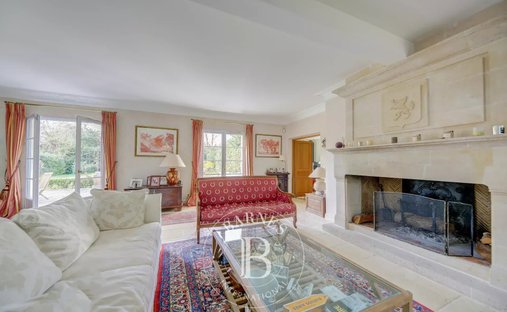 Château Saint Nom La Bretèche 1074.0 Sqm 10 Bedrooms