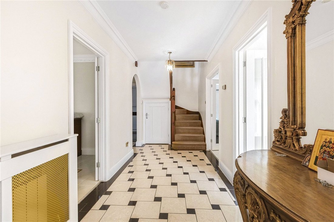 House in Arkley, Barnet, England 2 - 17460076