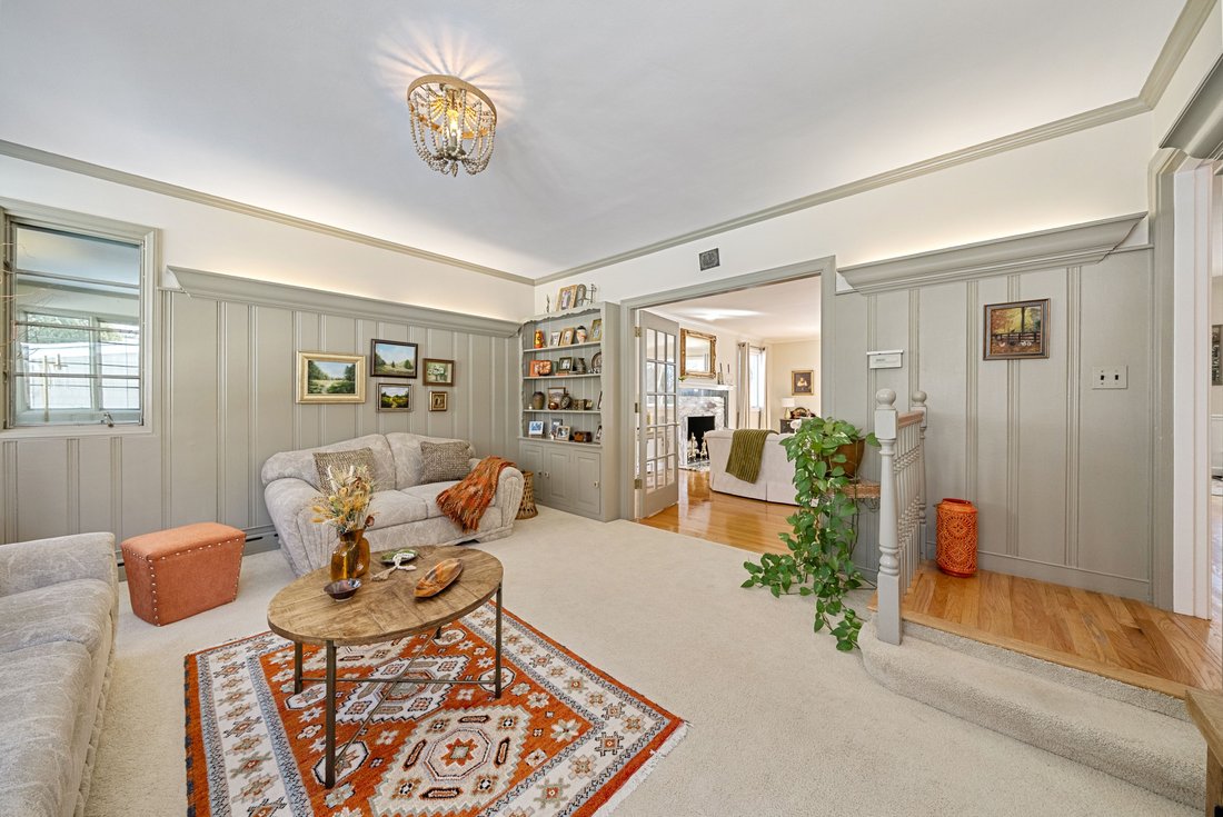 House in Belmont, Massachusetts, United States 5 - 17452209