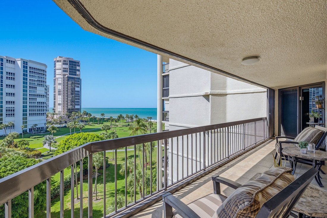 Condo in Naples, Florida, United States 3 - 17458552
