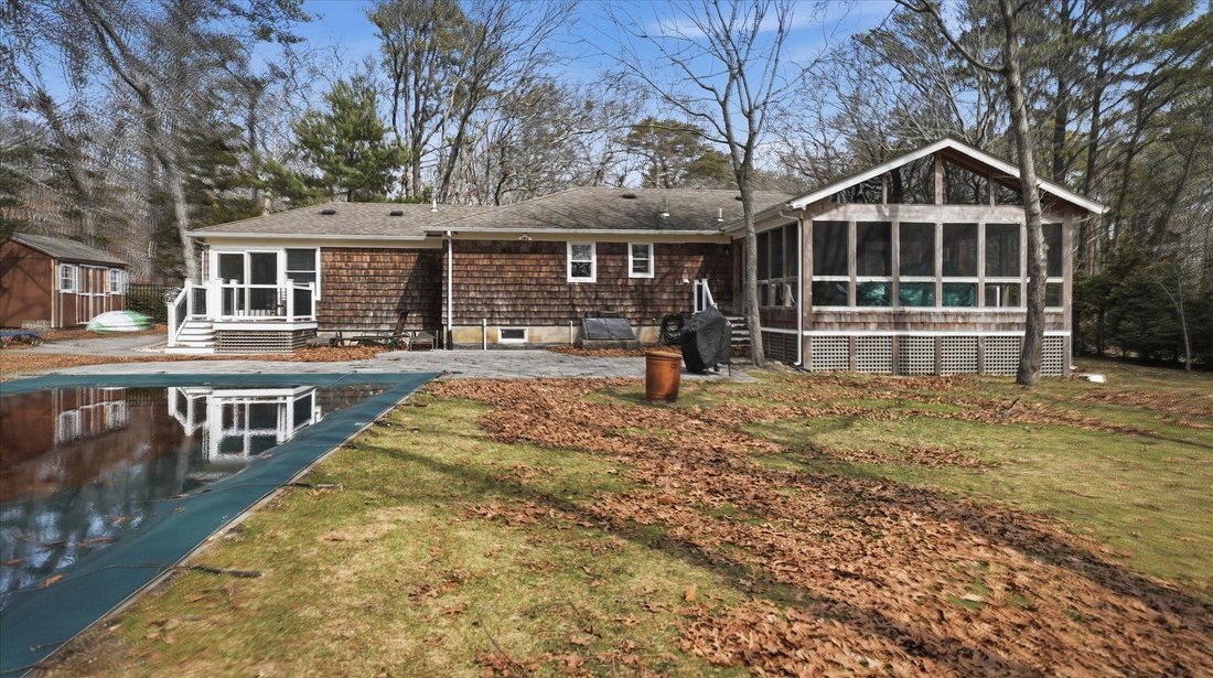 Hampton Bays, New York, United States 5 - 17342665