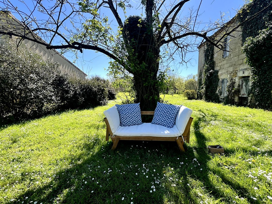 Villa in Saint-Émilion, Nouvelle-Aquitaine, France 4 - 17451426