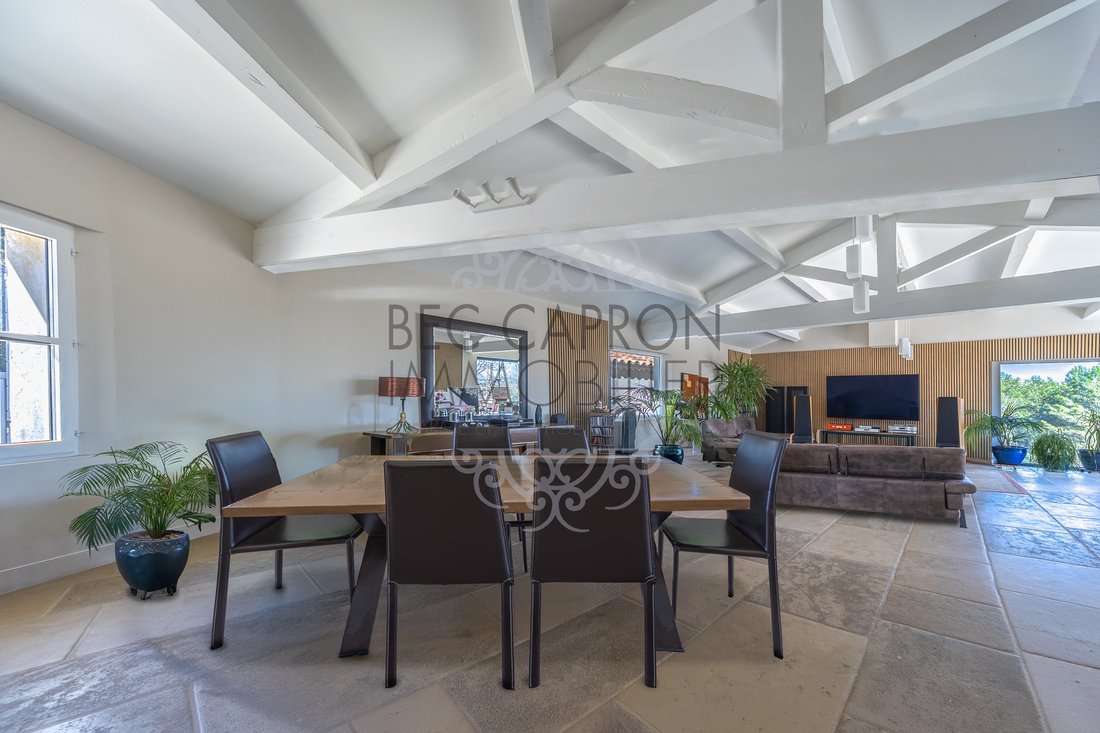 Villa in Granettes-Jauberte-Sainte Anne, Aix-en-Provence, France 5 - 17454237