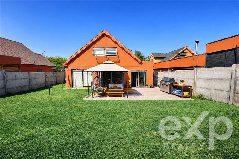 House in Colina, Santiago Metropolitan Region, Chile 2 - 17457216