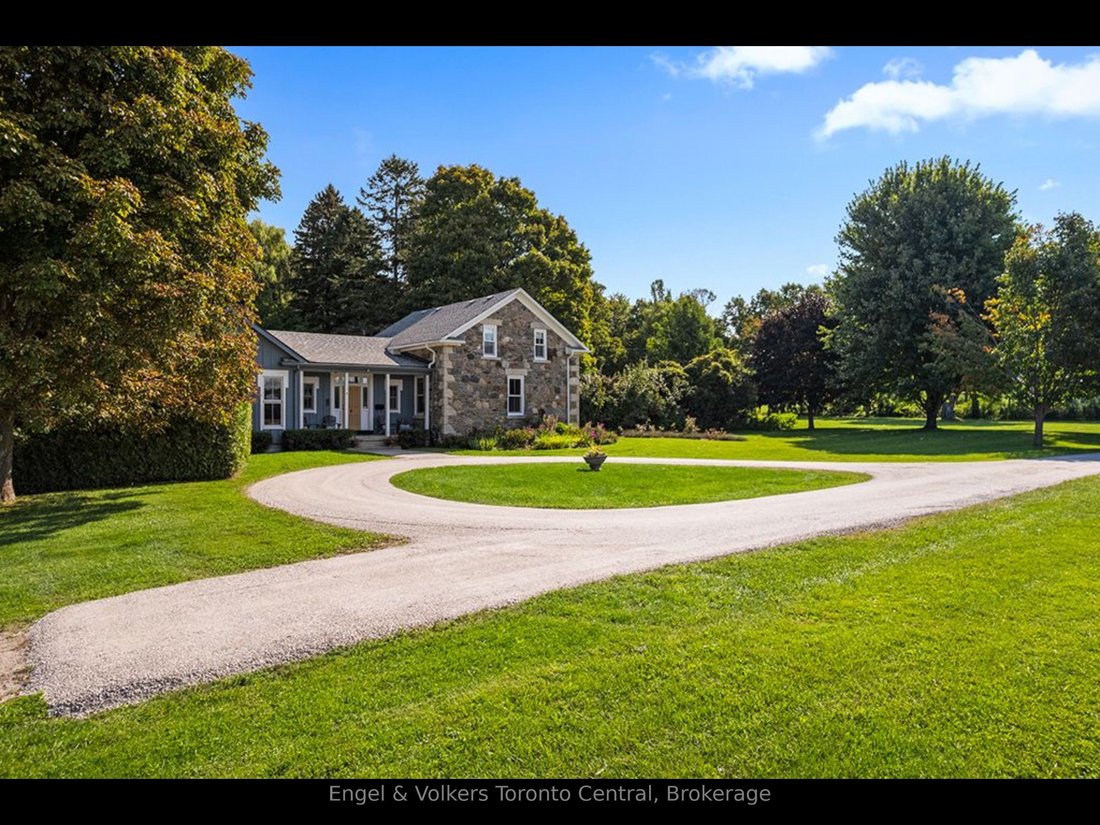 House in Meaford, Ontario, Canada 2 - 17460403