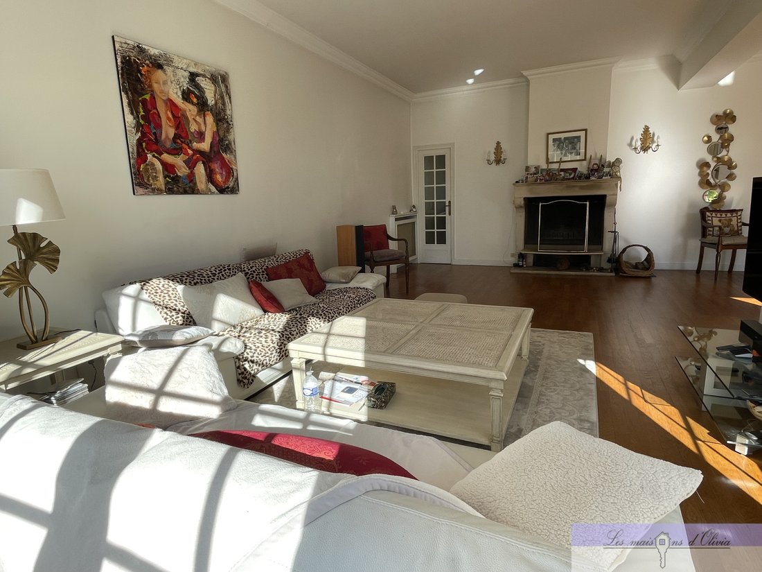 House in Sucy-en-Brie, Ile-de-France, France 3 - 16091321