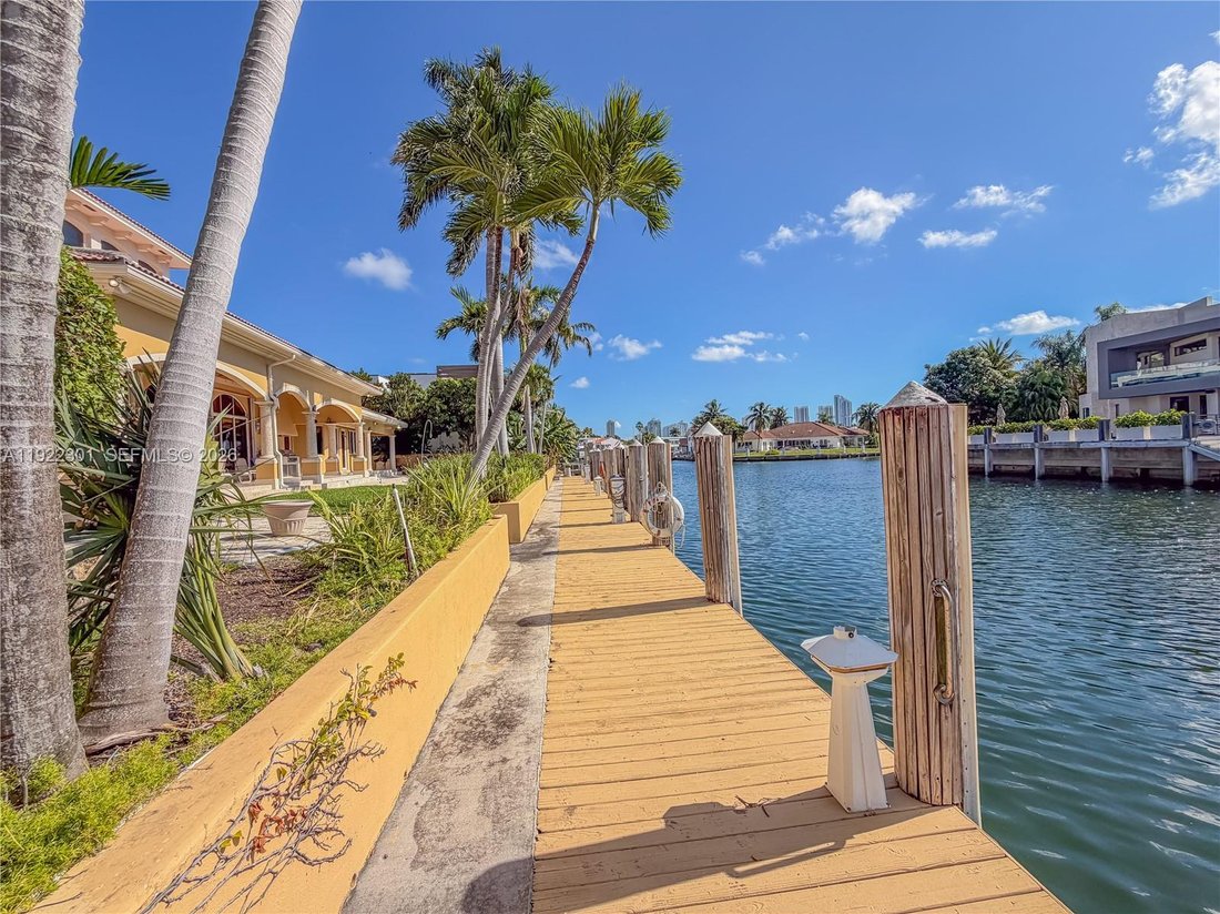 House in Golden Beach, Florida, United States 5 - 16725957