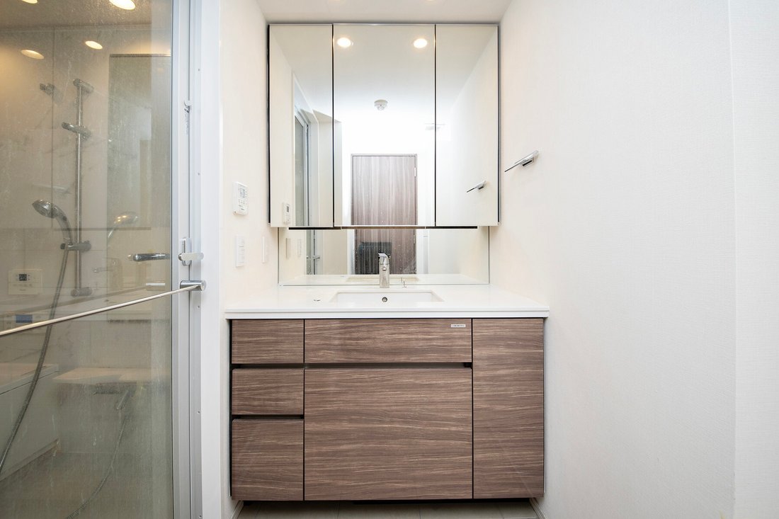 Condo in Shibuya City, Tokyo, Japan 3 - 17463259
