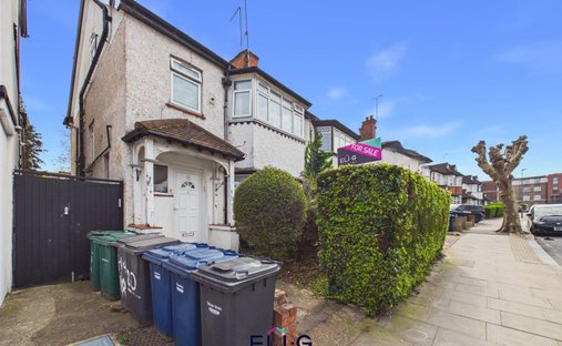 House in Temple Fortune, Barnet, England 1