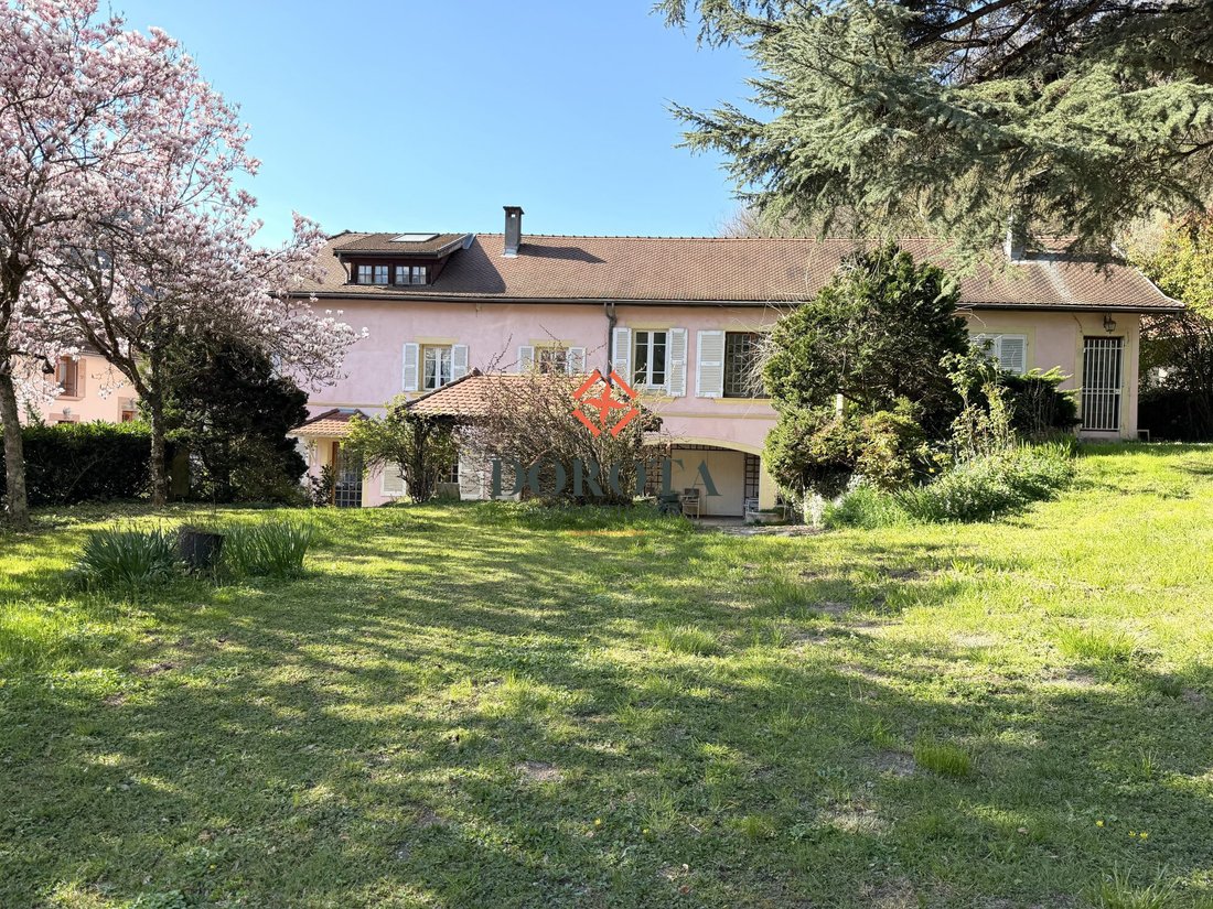 Casa a Saint-Martin-d'Uriage, Auvergne-Rodano-Alpi, Francia 1 - 15703030