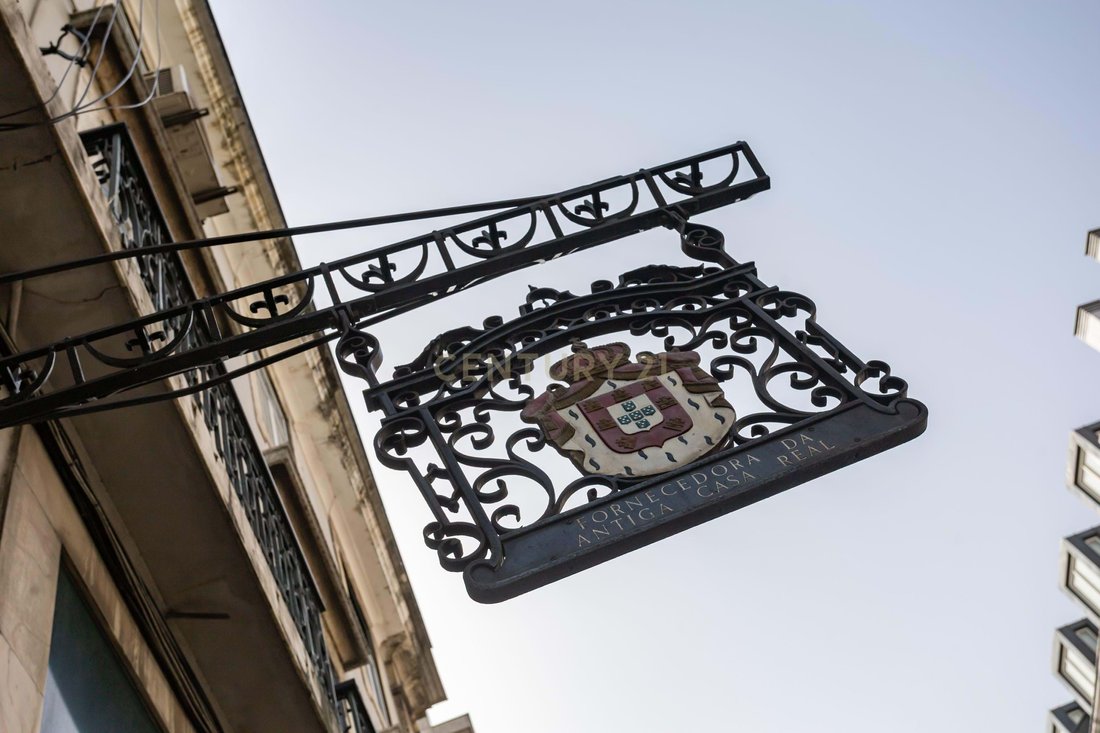 Apartment in Misericordia, Lisbon, Portugal 2 - 17454896