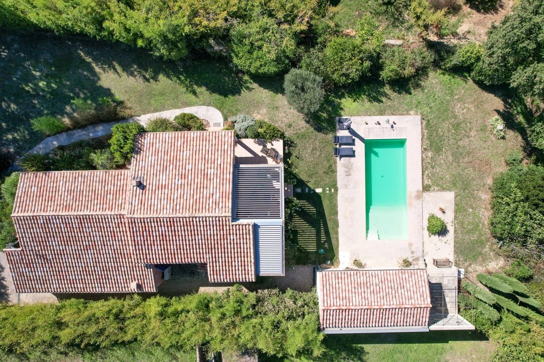 Villa in Uzès, Occitania, France 2 - 17451585
