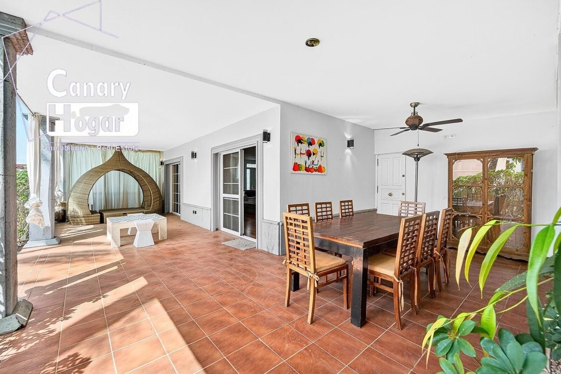 Villa in Los Cristianos, Canary Islands, Spain 5 - 17460309