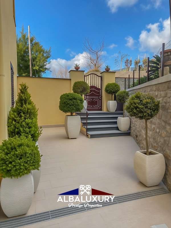 Villa in Ticciano, Campania, Italy 3 - 17462643