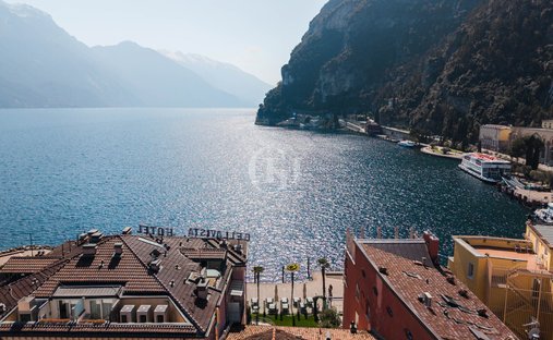 Penthouse in Riva del Garda, Trentino – Alto Adige/Südtirol, Italy 1