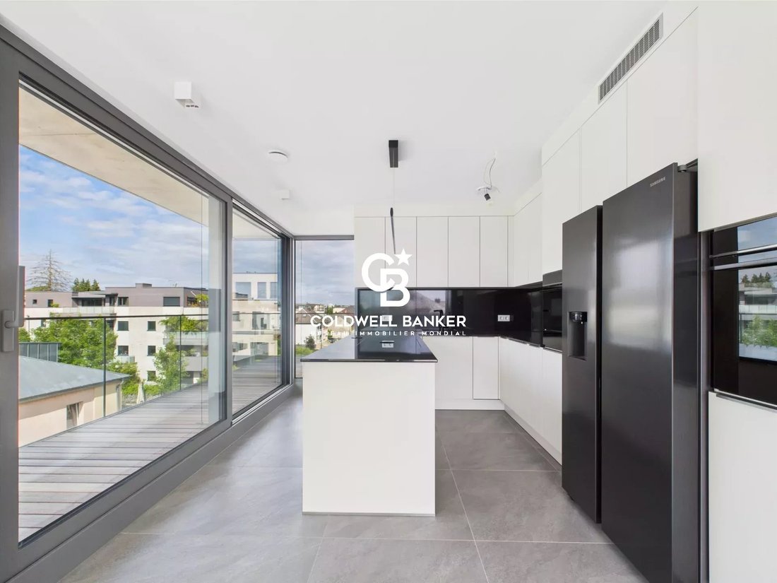 Penthouse in Strassen, Luxembourg District, Luxembourg 1 - 17450705