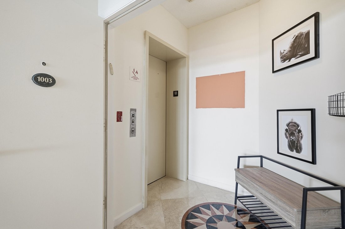 Condo in Hollywood, Florida, United States 5 - 17458781