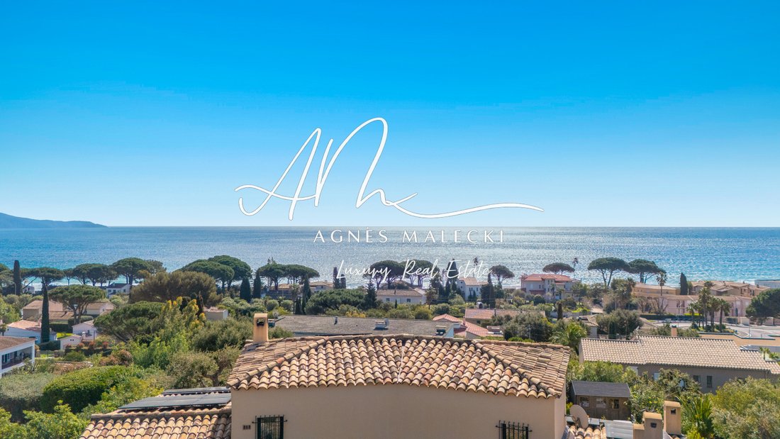 Estate in Nord, Cavalaire-sur-Mer, France 3 - 17127182