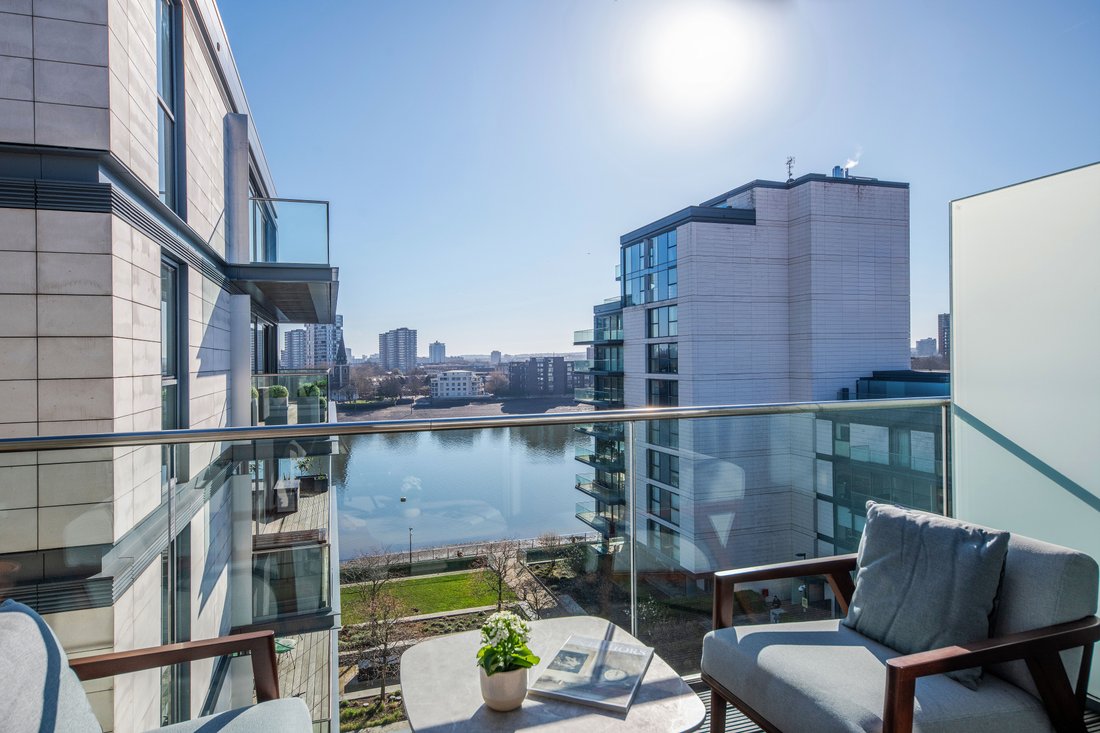 Apartment in Chelsea Harbour, England 3 - 17450781