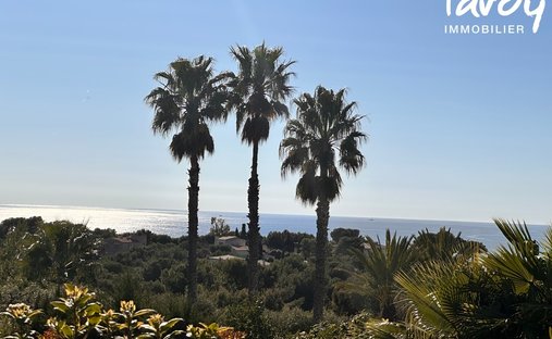 Villa in Saint-Cyr-sur-Mer, Provence-Alpes-Côte d'Azur, France 1