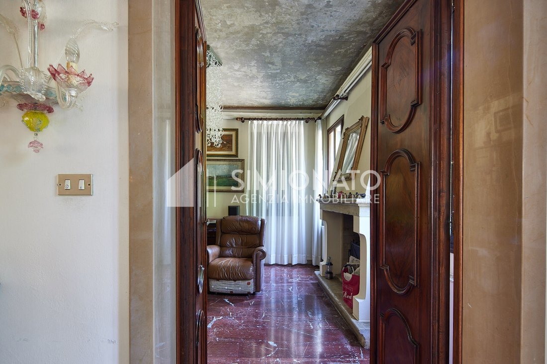 Villa in Mirano, Veneto, Italy 5 - 17298220