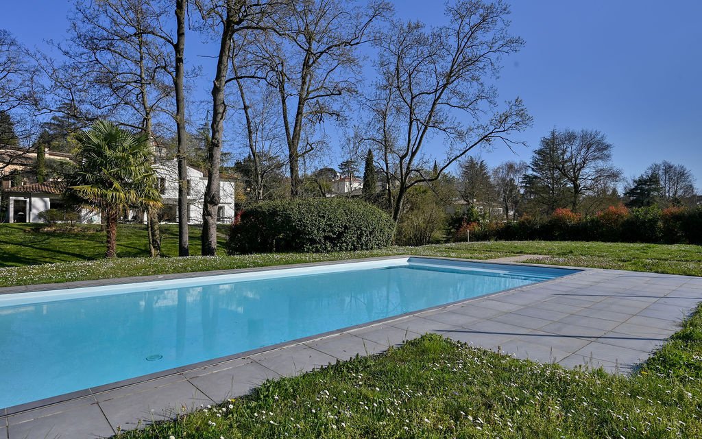 House in Saint-Cyr-au-Mont-d'Or, Auvergne-Rhône-Alpes, France 4 - 17435882