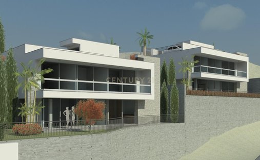 Villa in Santa Cruz, Madeira, Portugal 1