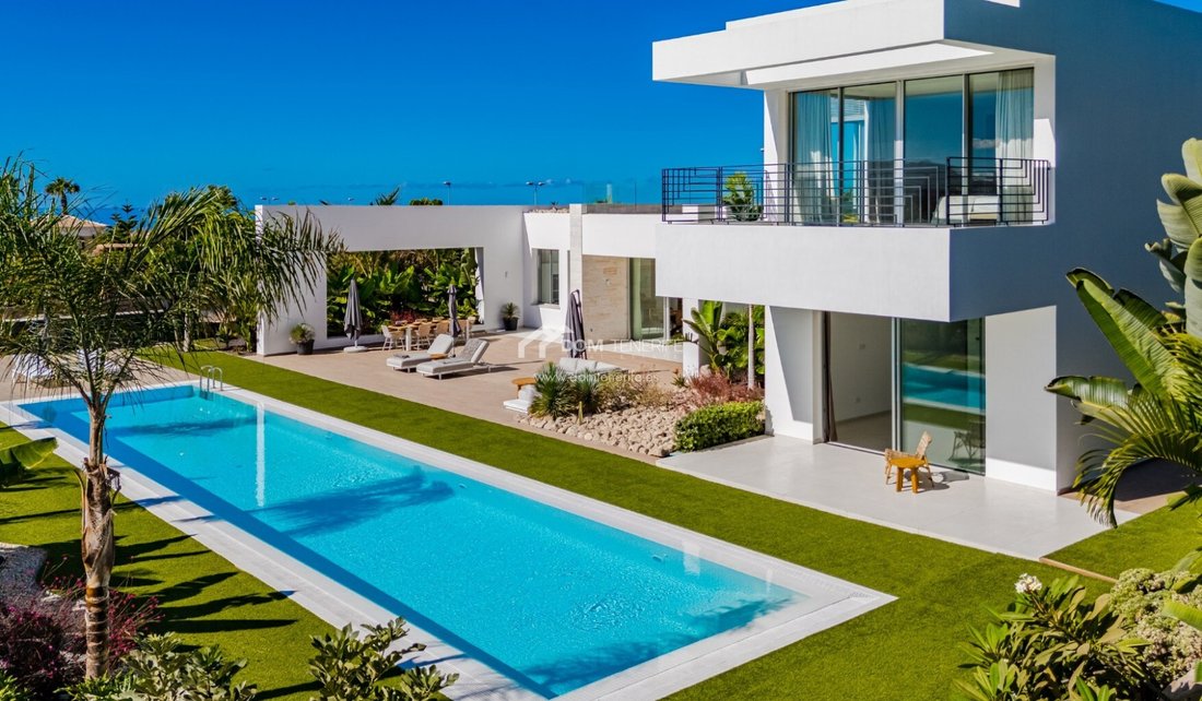Villa in La Caleta, Adeje, Canary Islands 4 - 17451207