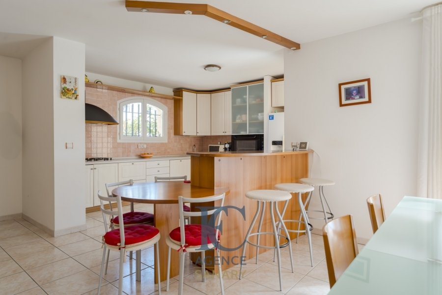 House in Saint-Cyr-sur-Mer, Provence-Alpes-Côte d'Azur, France 3 - 17454334