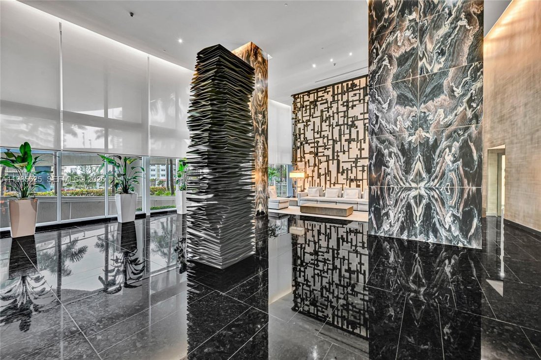Condo in Hallandale Beach, Florida, United States 1 - 17453675