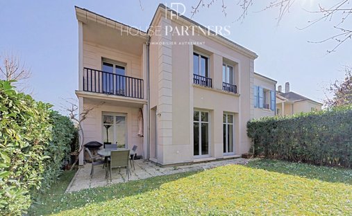 House in Marly-le-Roi, Ile-de-France, France 1