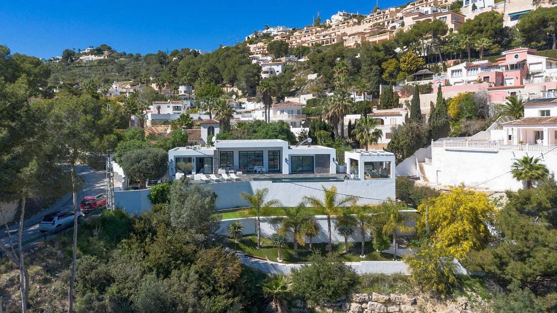 Villa in Moraira, Teulada, Valencian Community 1 - 17454880