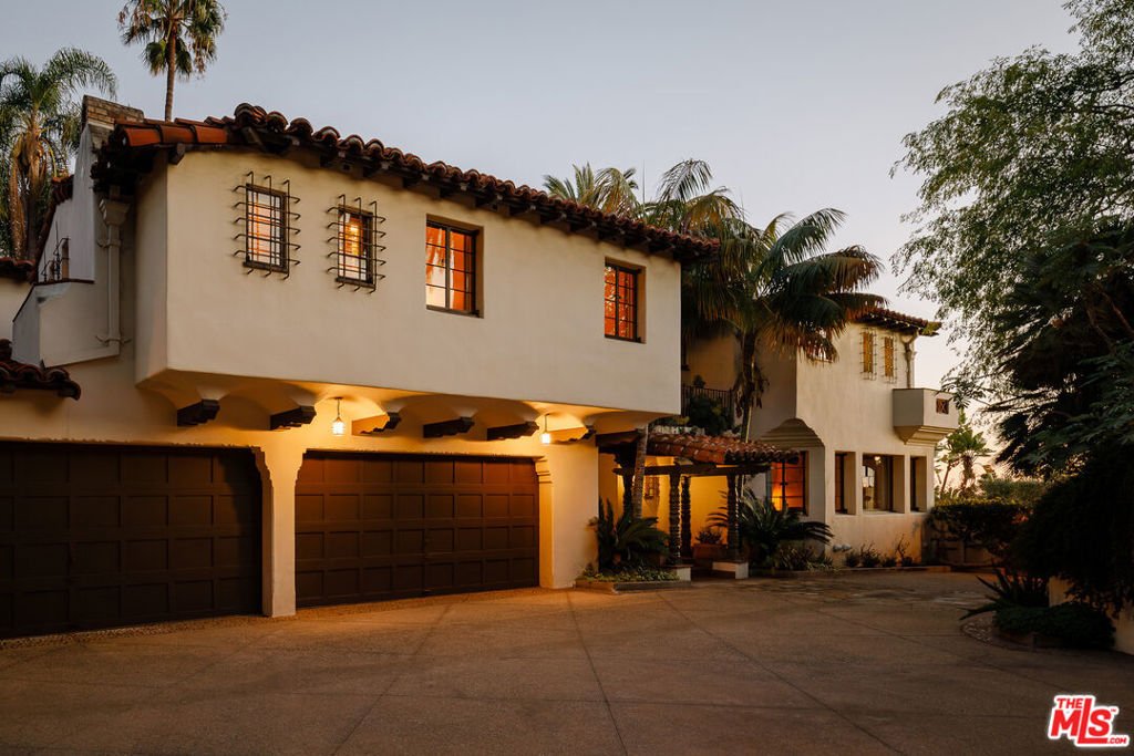 House in Los Angeles, California, United States 2 - 16813376