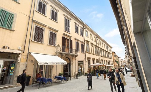 House in Center, Arezzo, Tuscany 1