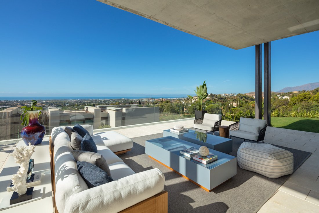 Villa in La Quinta, Benahavis, Andalusia 2 - 17454733