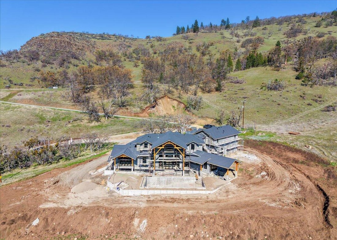 House in Medford, Oregon, United States 4 - 17245763