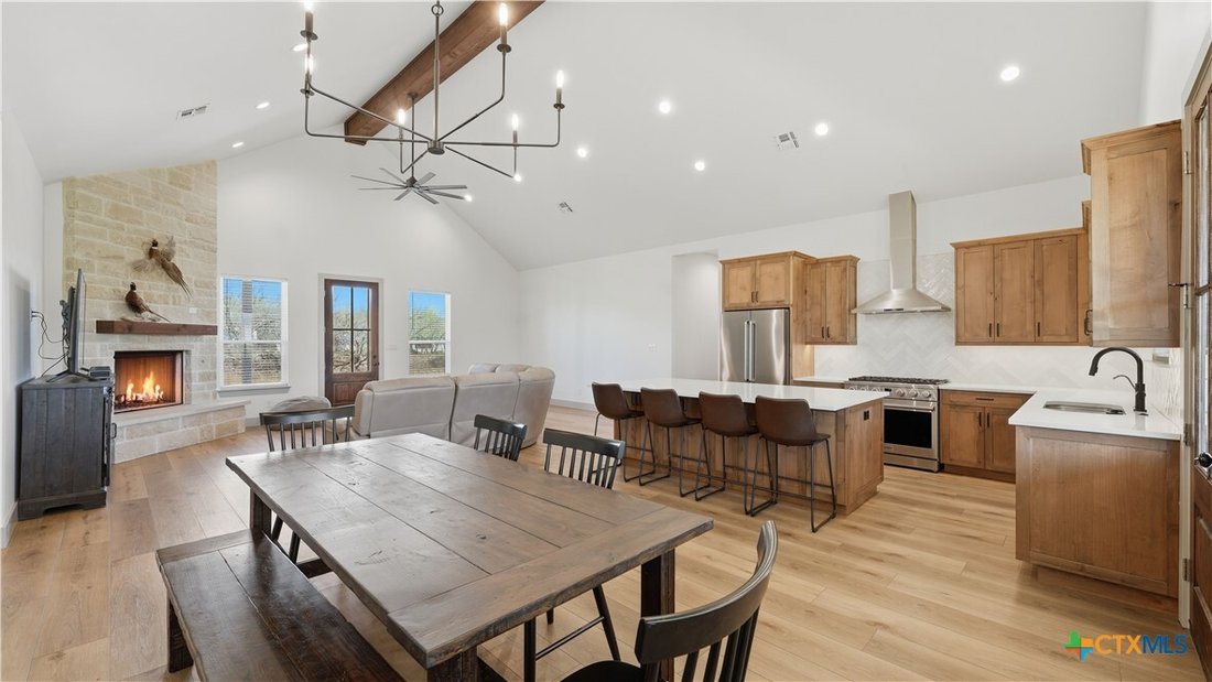 House in Seguin, Texas, United States 5 - 17456689