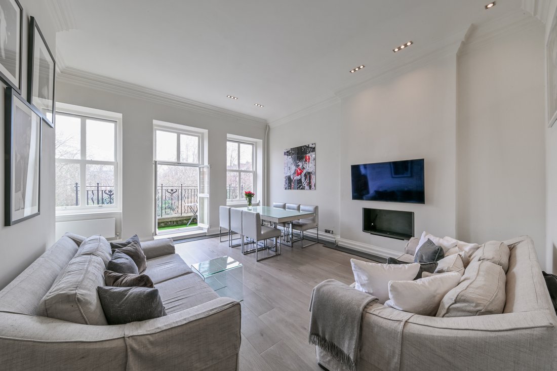 Apartment in Brompton, Kensington And Chelsea, England 2 - 17451614
