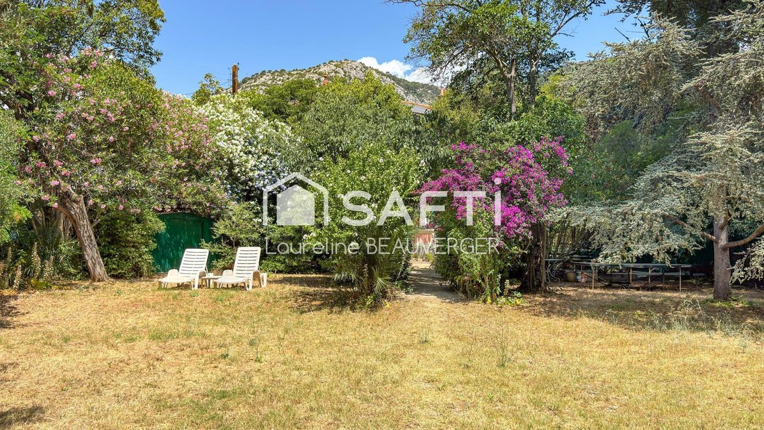 House in Toulon, Provence-Alpes-Côte d'Azur, France 2 - 17462249