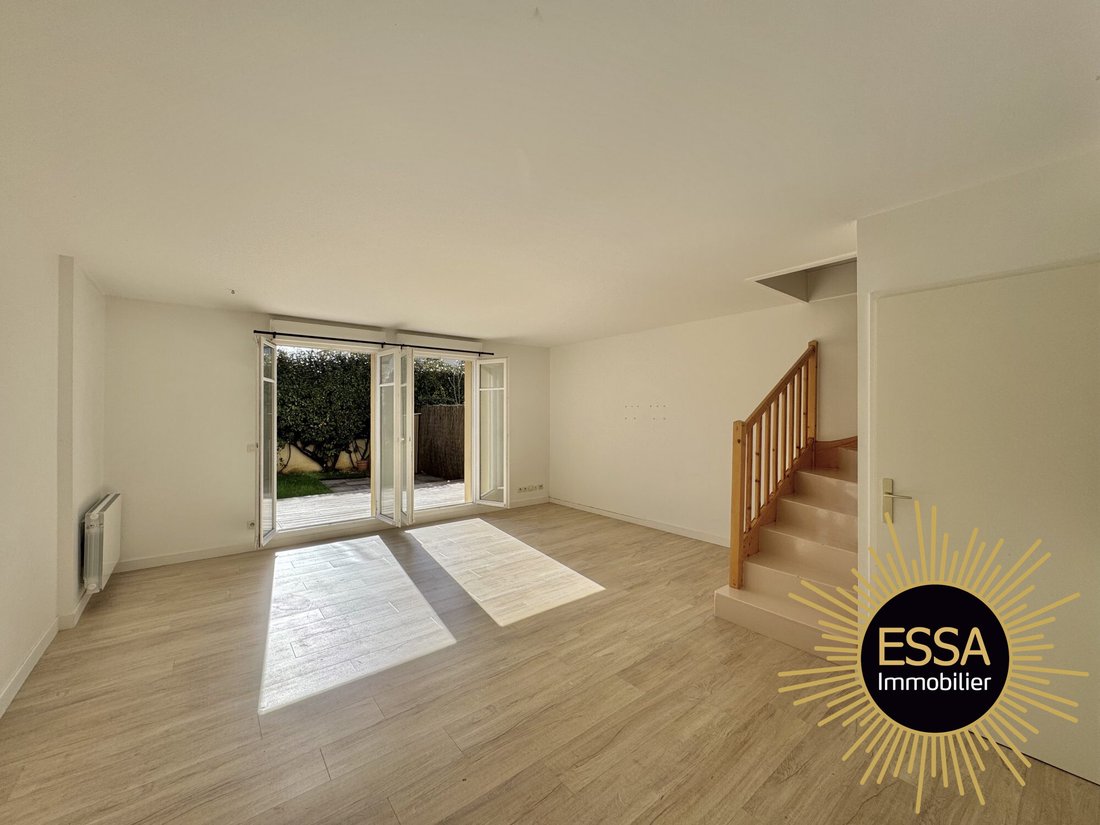 House in Les Residences, Noisy-le-Roi, France 1 - 17460772