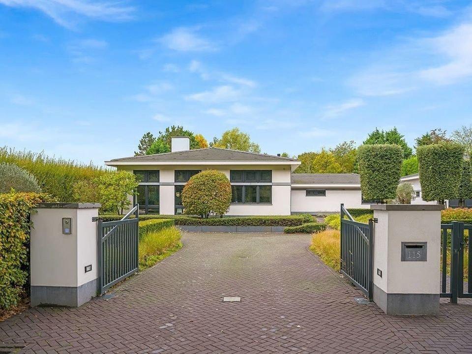 Villa in Prinsenbeek, North Brabant, Netherlands 1 - 17458077