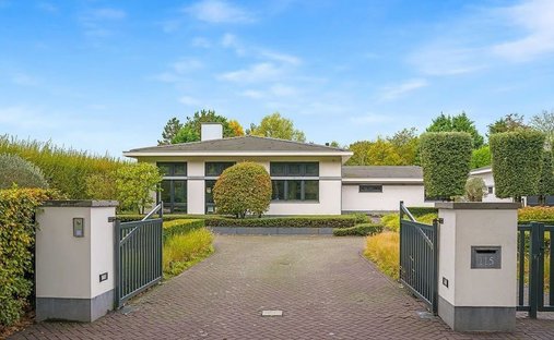 Villa in Prinsenbeek, North Brabant, Netherlands 1