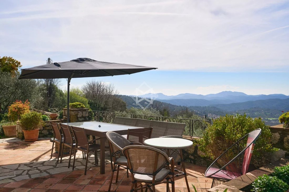 Estate in Montauroux, Provence-Alpes-Côte d'Azur, France 1 - 17220843