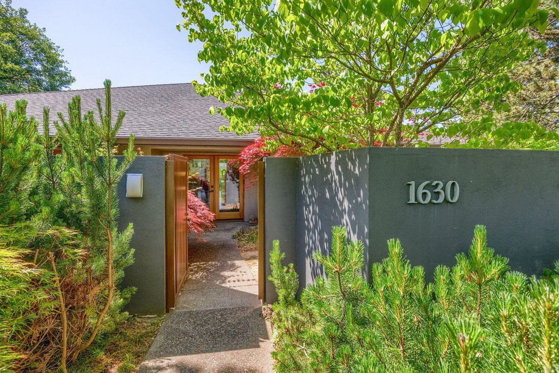 House in Grants Pass, Oregon, United States 1 - 17462586