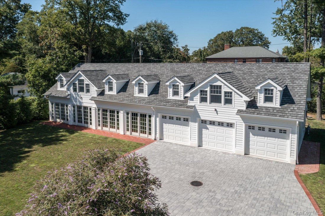 House in Garden City, New York, United States 5 - 15458646