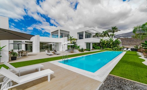 Villa en La Caleta, Adeje, Canarias 1