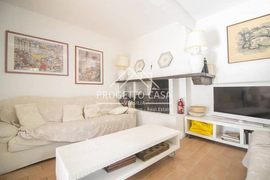 House in Pietrasanta, Tuscany, Italy 5 - 17455630