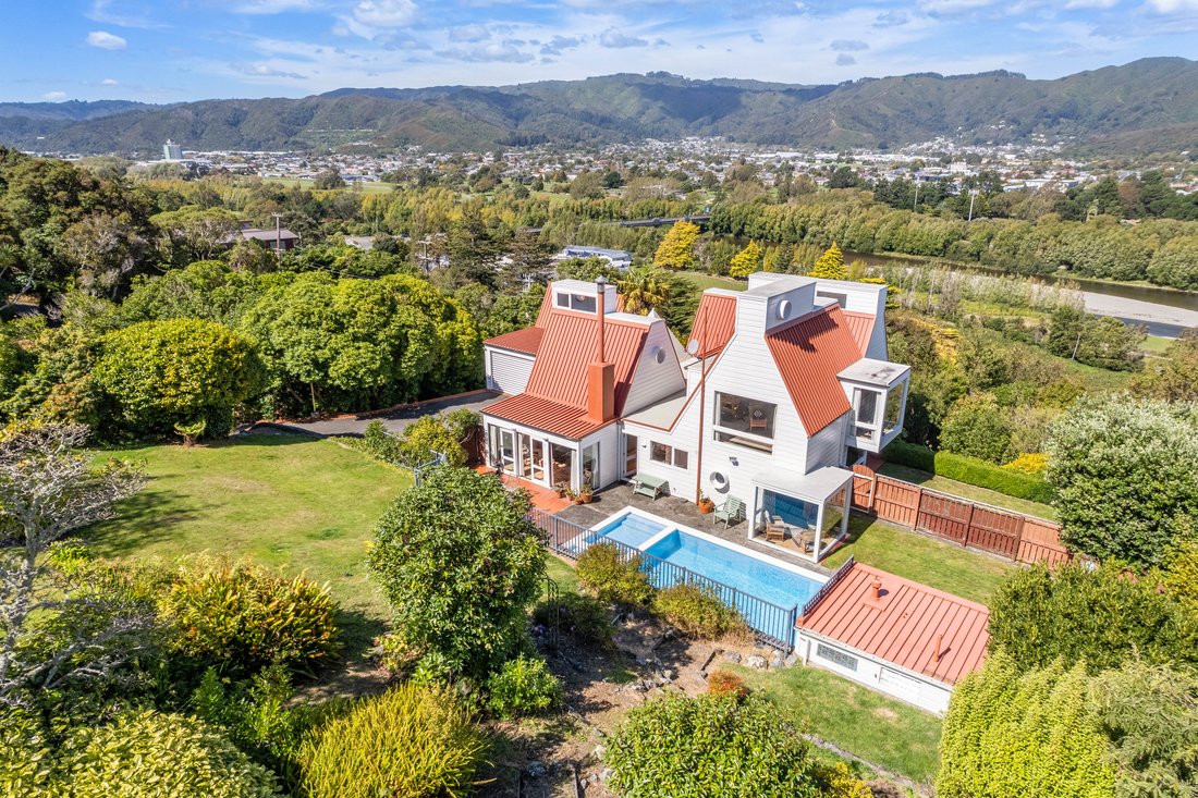 Lower Hutt, Wellington, New Zealand 1 - 17463328