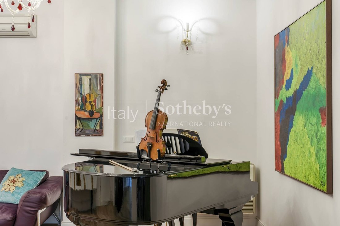 Apartment in Center, Verona, Veneto 3 - 14957852